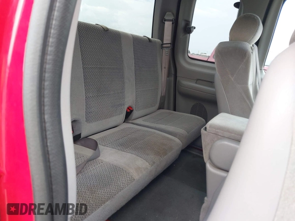 2001 Ford F-150 XL с VIN 1FTRX17W41NA73346, выставлен на аукционе IAAI как лот 42295439 с пробегом Не указан миль и . История ставок и продаж доступна на DreamBid. Изображение 8.