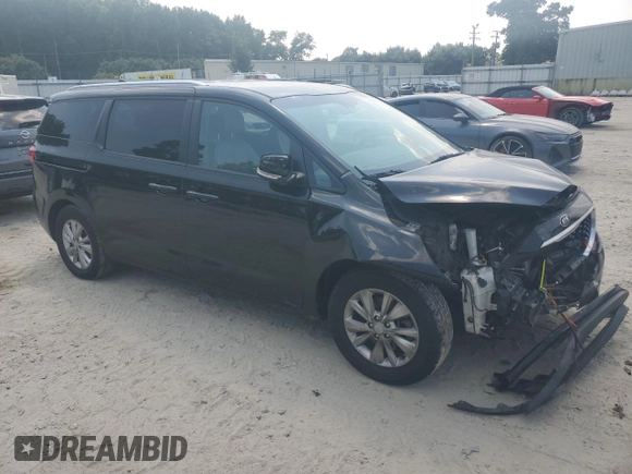 2018 Kia Sedona LX with VIN KNDMB5C17J6355646, listed as a Copart auction lot 67643374 with 106,261 mi miles and Salvage Title. Bid and sale history available at carsss.com. Image 4.