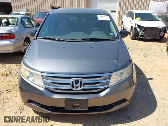 2011 Honda Odyssey EX with VIN 5FNRL5H43BB069014, listed as a IAAI auction lot 41902908 with 182,492 mi miles. Bid and sale history available at carsss.com. Image 12.