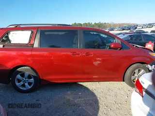 2019 Toyota Sienna LE Auto Access Seat with VIN 5TDKZ3DC5KS008650, listed as a IAAI auction lot 41245967 with 124,538 mi miles and . Bid and sale history available at DreamBid. Image 12.