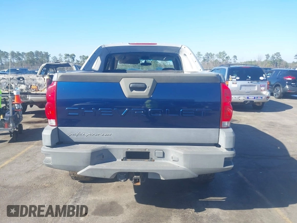 2002 Chevrolet Avalanche z VIN 3GNEC13T92G315409, wystawiony jako IAAI lot #41661553 z przebiegiem 167 410 mil mil oraz . Historia ofert i sprzedaży dostępna na DreamBid. Obrazek 16.