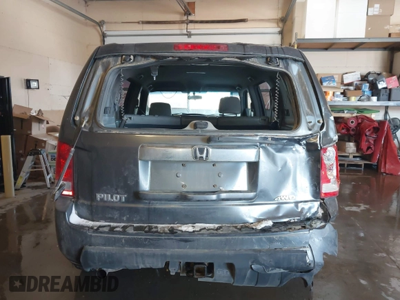 2011 Honda Pilot LX with VIN 5FNYF4H25BB103756, listed as a IAAI auction lot 41554121 with 182,502 mi miles. Bid and sale history available at carsss.com. Image 16.