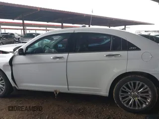 2012 Chrysler 200 Limited with VIN 1C3CCBCB8CN277536, listed as a IAAI auction lot 41741732 with 148,434 mi miles. Bid and sale history available at carsss.com. Image 15.