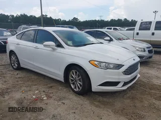 2017 Ford Fusion SE z VIN 3FA6P0H75HR235468, wystawiony jako IAAI lot #42667655 z przebiegiem 244 331 mil mil oraz . Historia ofert i sprzedaży dostępna na DreamBid. Obrazek 1.