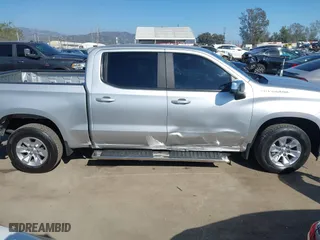 2019 Chevrolet Silverado 1500 LT with VIN 3GCPWCED9KG288268, listed as a IAAI auction lot 41860439 with 61,954 mi miles. Bid and sale history available at carsss.com. Image 13.