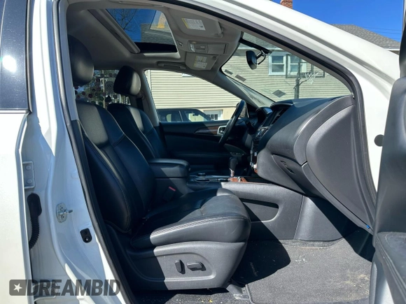 2019 Nissan Pathfinder S with VIN 5N1DR2MM3KC585329, listed as a Copart auction lot 52754905 with 188,772 mi miles and Clean title. Bid and sale history available at DreamBid. Image 8.