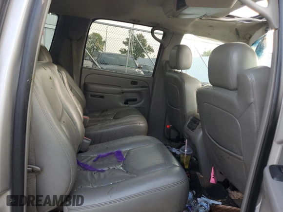 2005 Chevrolet Suburban LT z VIN 1GNFK16Z35J194533, wystawiony jako Copart lot #48653215 z przebiegiem Nie podano mil oraz Nie do naprawy • Non repairable. Historia ofert i sprzedaży dostępna na DreamBid. Obrazek 11.