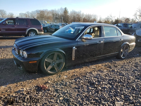 2009 Jaguar XJ VDP with VIN SAJWA82C19TH30903, listed as a Copart auction lot 84324914 with 92,312 mi miles and Clean Title. Bid and sale history available at carsss.com. Image 1.