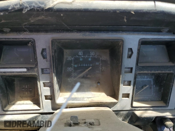 1981 Datsun 720 z VIN JN6MD02Y8BW002679, wystawiony jako Copart lot #54803875 z przebiegiem 109 018 mil mil oraz Tytuł czysty. Historia ofert i sprzedaży dostępna na DreamBid. Obrazek 9.