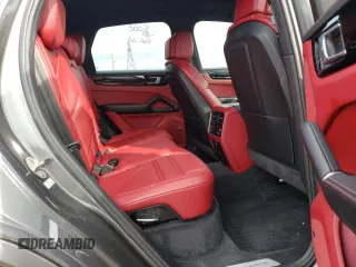 2020 Porsche Cayenne z VIN WP1AA2AY5LDA03876, wystawiony jako Copart lot #48766045 z przebiegiem 160 515 mil mil oraz Czysty tytuł • Clean title. Historia ofert i sprzedaży dostępna na DreamBid. Obrazek 11.