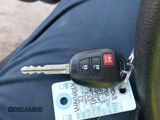 2021 Toyota Tacoma SR z VIN 3TMCZ5AN5MM377663, wystawiony jako IAAI lot #41726696 z przebiegiem 32 125 mil mil oraz . Historia ofert i sprzedaży dostępna na DreamBid. Obrazek 11.