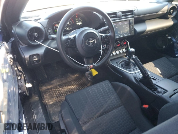 2023 Toyota 86 with VIN JF1ZNBB19P9761146, listed as a Copart auction lot 46137565 with 8,028 mi miles and Salvage Title. Bid and sale history available at DreamBid. Image 8.