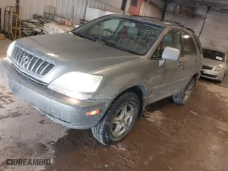 2002 Lexus RX 300 with VIN JTJHF10U720272717, listed as a IAAI auction lot 41604821 with 232,223 mi miles. Bid and sale history available at carsss.com. Image 2.