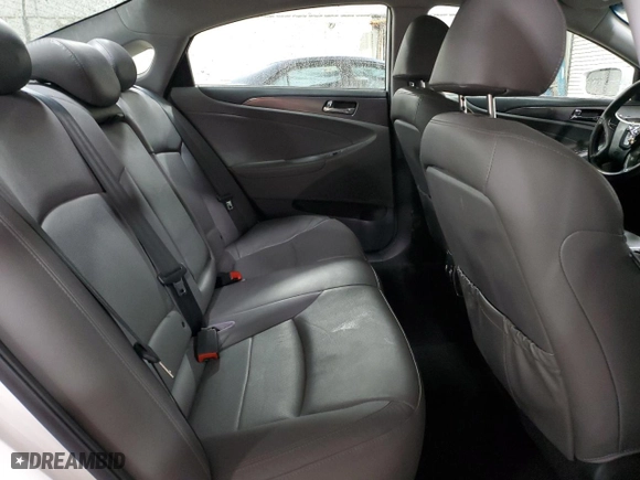 2013 Hyundai Sonata Hybrid with VIN KMHEC4A44DA080680, listed as a Copart auction lot 44304545 with 86,587 mi miles and Salvage Title. Bid and sale history available at carsss.com. Image 10.