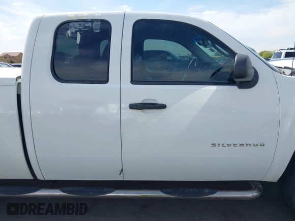 2010 Chevrolet Silverado 1500 LT with VIN 1GCSCSEA1AZ180941, listed as a IAAI auction lot 41885779 with 131,692 mi miles and . Bid and sale history available at DreamBid. Image 13.
