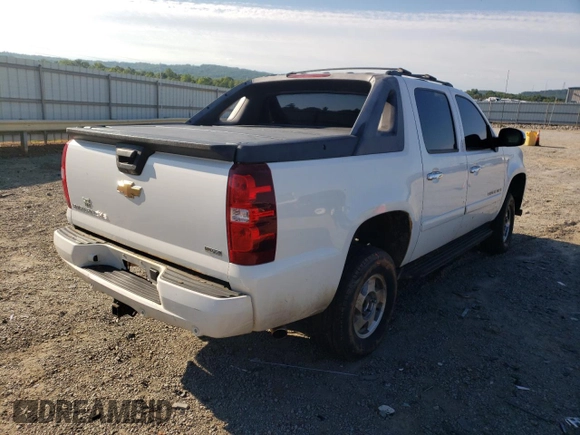 2008 Chevrolet Avalanche LTZ with VIN 3GNFK12328G168495, listed as a Copart auction lot 62416994 with Not Provided miles and Salvage Title. Bid and sale history available at DreamBid. Image 4.