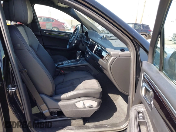 2020 Porsche Macan with VIN WP1AA2A52LLB12887, listed as a IAAI auction lot 41970408 with 33,995 mi miles and . Bid and sale history available at DreamBid. Image 5.