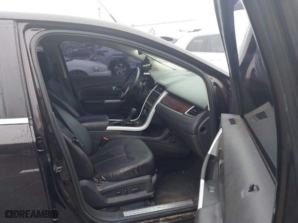 2013 Ford Edge Limited with VIN 2FMDK3KC2DBC74157, listed as a IAAI auction lot 41964135 with 156,037 mi miles. Bid and sale history available at carsss.com. Image 5.