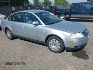 2002 Volkswagen Passat GLS z VIN WVWPD63B32P308700, wystawiony jako IAAI lot #42777603 z przebiegiem 94 817 mil mil oraz . Historia ofert i sprzedaży dostępna na DreamBid. Obrazek 1.
