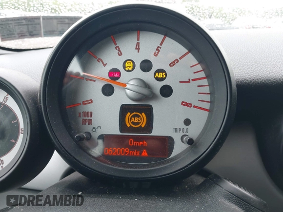 2011 MINI Convertible with VIN WMWZN3C59BTZ89447, listed as a IAAI auction lot 42313009 with 62,009 mi miles and . Bid and sale history available at DreamBid. Image 7.