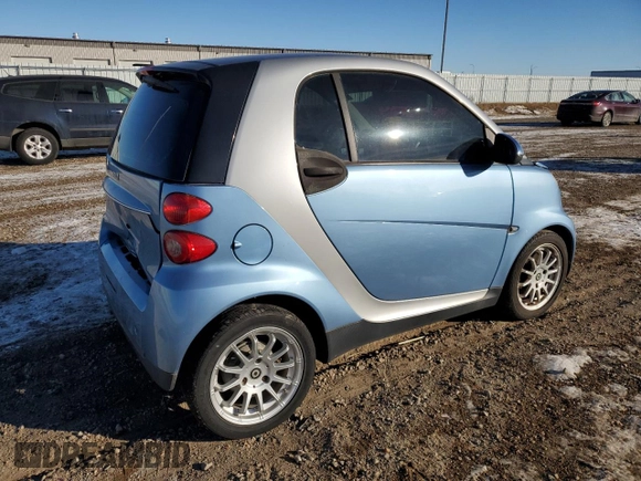 2011 Smart fortwo Pure with VIN WMEEJ3BA2BK425867, listed as a Copart auction lot 83676794 with 105,883 mi miles and Salvage title. Bid and sale history available at DreamBid. Image 3.