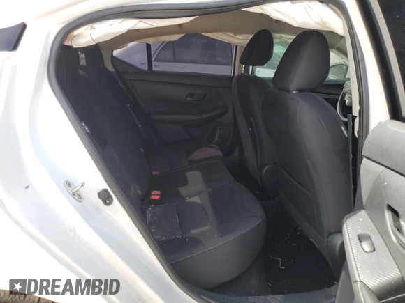2024 Nissan Sentra SV z VIN 3N1AB8CV4RY204911, wystawiony jako Copart lot #47133605 z przebiegiem 17 207 mil mil oraz Szkoda całkowita • Salvage title. Historia ofert i sprzedaży dostępna na DreamBid. Obrazek 10.