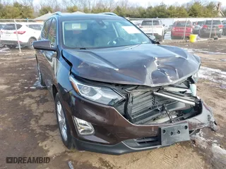 2020 Chevrolet Equinox LT with VIN 2GNAXVEX0L6124288, listed as a IAAI auction lot 41552903 with 71,844 mi miles. Bid and sale history available at carsss.com. Image 1.