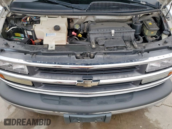 1997 Chevrolet Express Cargo z VIN 1GBFG15R3V1045586, wystawiony jako Copart lot #45388645 z przebiegiem 67 872 mil mil oraz Czysty tytuł • Clean title. Historia ofert i sprzedaży dostępna na DreamBid. Obrazek 12.