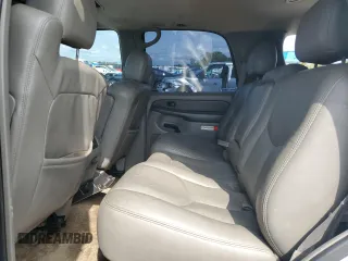 2003 Chevrolet Tahoe Z71 z VIN 1GNEK13T13R121655, wystawiony jako Copart lot #52484435 z przebiegiem 191 845 mil mil oraz Szkoda całkowita • Salvage title. Historia ofert i sprzedaży dostępna na DreamBid. Obrazek 11.