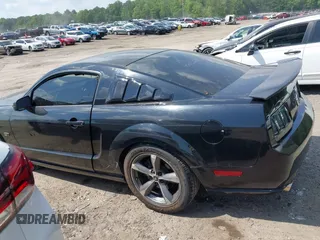 2008 Ford Mustang GT Deluxe with VIN 1ZVHT82H385184552, listed as a IAAI auction lot 42160325 with 212,582 mi miles and . Bid and sale history available at carsss.com. Image 13.