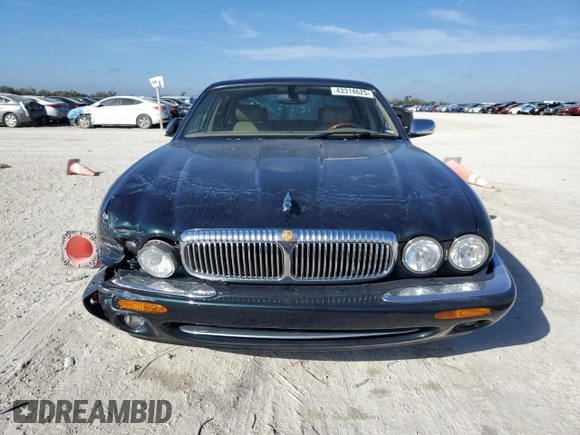 2001 Jaguar XJ Vanden Plas with VIN SAJDA24C51LF38566, listed as a Copart auction lot 43314625 with 100,298 mi miles and Salvage title. Bid and sale history available at DreamBid. Image 5.