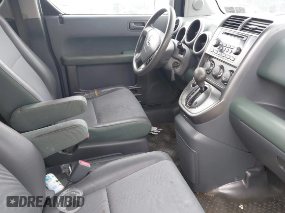 2004 Honda Element EX with VIN 5J6YH28584L002925, listed as a IAAI auction lot 42025715 with 176,249 mi miles and . Bid and sale history available at DreamBid. Image 5.