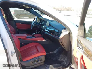 2017 BMW X6 xDrive35i with VIN 5UXKU2C3XH0U29395, listed as a IAAI auction lot 41237496 with 82,836 mi miles. Bid and sale history available at carsss.com. Image 5.