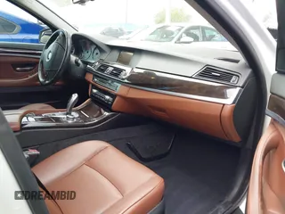 2013 BMW 5 Series 528i with VIN WBAXG5C50DDY34618, listed as a IAAI auction lot 42018050 with 85,272 mi miles and . Bid and sale history available at carsss.com. Image 5.
