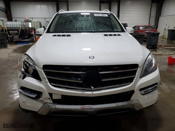 2014 Mercedes-Benz M-Class ML 350 with VIN 4JGDA5JB0EA286456, listed as a Copart auction lot 41811965 with NaN miles and Salvage Title. Bid and sale history available at carsss.com. Image 5.