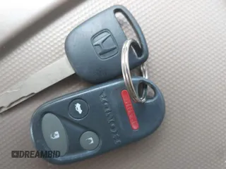 2002 Honda CR-V EX с VIN JHLRD78842C079577, выставлен на аукционе IAAI как лот 42554933 с пробегом 179 580 миль миль и . История ставок и продаж доступна на DreamBid. Изображение 11.