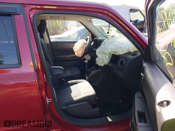 2013 Jeep Patriot Sport with VIN 1C4NJRBB0DD174560, listed as a IAAI auction lot 42101821 with 107,988 mi miles and . Bid and sale history available at carsss.com. Image 5.