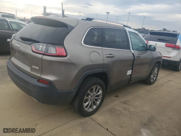 2019 Jeep Cherokee Latitude Plus with VIN 1C4PJLLX7KD109850, listed as a Copart auction lot 81859384 with 0 mi miles and Non Repairable. Bid and sale history available at carsss.com. Image 3.