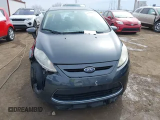 2011 Ford Fiesta SE with VIN 3FADP4EJ6BM137939, listed as a IAAI auction lot 41705008 with 161,166 mi miles. Bid and sale history available at carsss.com. Image 12.
