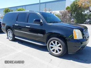 2011 GMC Yukon XL Denali z VIN 1GKS1MEF9BR175909, wystawiony jako IAAI lot #42400135 z przebiegiem 161 948 mil mil oraz . Historia ofert i sprzedaży dostępna na DreamBid. Obrazek 1.
