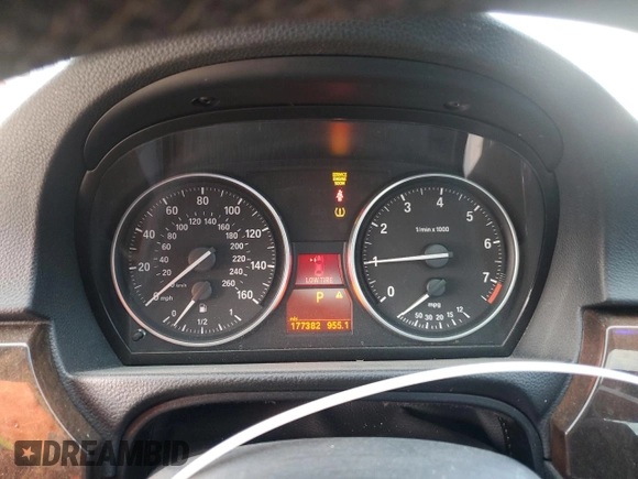 2011 BMW 3 Series 328i with VIN WBAPH7C54BE675893, listed as a Copart auction lot 48621565 with 177,382 mi miles and Salvage Title. Bid and sale history available at DreamBid. Image 9.
