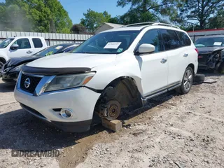 2013 Nissan Pathfinder SV with VIN 5N1AR2MN6DC661849, listed as a IAAI auction lot 41968295 with 186,113 mi miles. Bid and sale history available at carsss.com. Image 2.