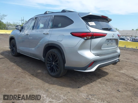 2023 Toyota Highlander L with VIN 5TDKDRBH3PS001588, listed as a IAAI auction lot 42139254 with 21,399 mi miles and . Bid and sale history available at DreamBid. Image 3.