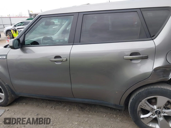 2017 Kia Soul with VIN KNDJN2A28H7495553, listed as a IAAI auction lot 40974023 with 110,407 mi miles. Bid and sale history available at carsss.com. Image 15.