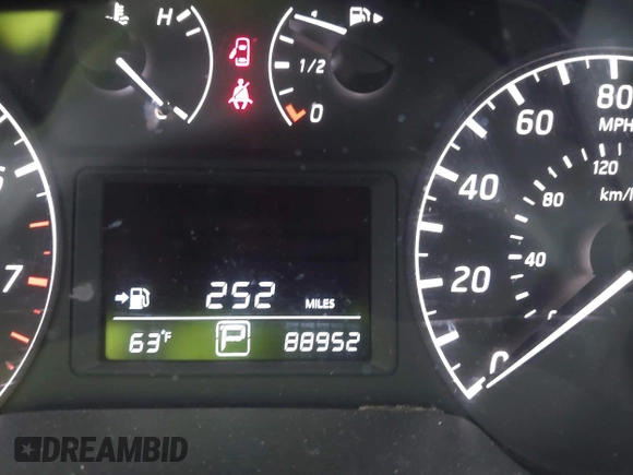 2014 Nissan Sentra SR with VIN 3N1AB7AP1EY252875, listed as a IAAI auction lot 40754572 with 88,952 mi miles and . Bid and sale history available at DreamBid. Image 15.
