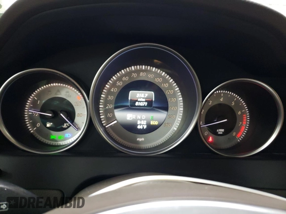 2014 Mercedes-Benz C 300 Sport with VIN WDDGF8AB1EA946000, listed as a Copart auction lot 48055805 with 81,071 mi miles and Salvage Title. Bid and sale history available at DreamBid. Image 9.