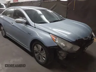 2013 Hyundai Sonata Hybrid Limited with VIN KMHEC4A48DA100753, listed as a IAAI auction lot 41993863 with 129,591 mi miles. Bid and sale history available at carsss.com. Image 1.