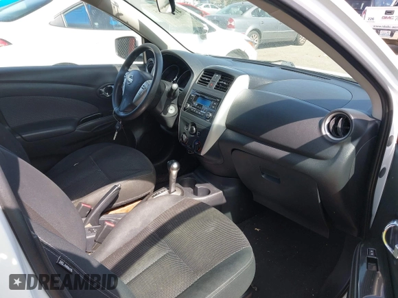 2015 Nissan Versa SV with VIN 3N1CN7AP6FL804076, listed as a IAAI auction lot 41970695 with 214,805 mi miles. Bid and sale history available at carsss.com. Image 5.