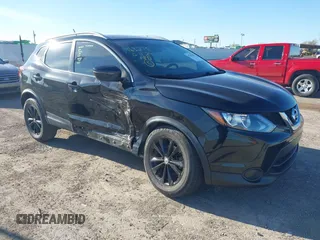 2017 Nissan Rogue Sport SL with VIN JN1BJ1CR6HW122055, listed as a IAAI auction lot 41294700 with 77,589 mi miles. Bid and sale history available at carsss.com. Image 1.