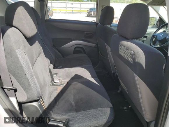 2007 Mitsubishi Outlander LS z VIN JA4MT31X77Z011292, wystawiony jako Copart lot #52422345 z przebiegiem 250 535 mil mil oraz Nie do naprawy • Non repairable. Historia ofert i sprzedaży dostępna na DreamBid. Obrazek 11.